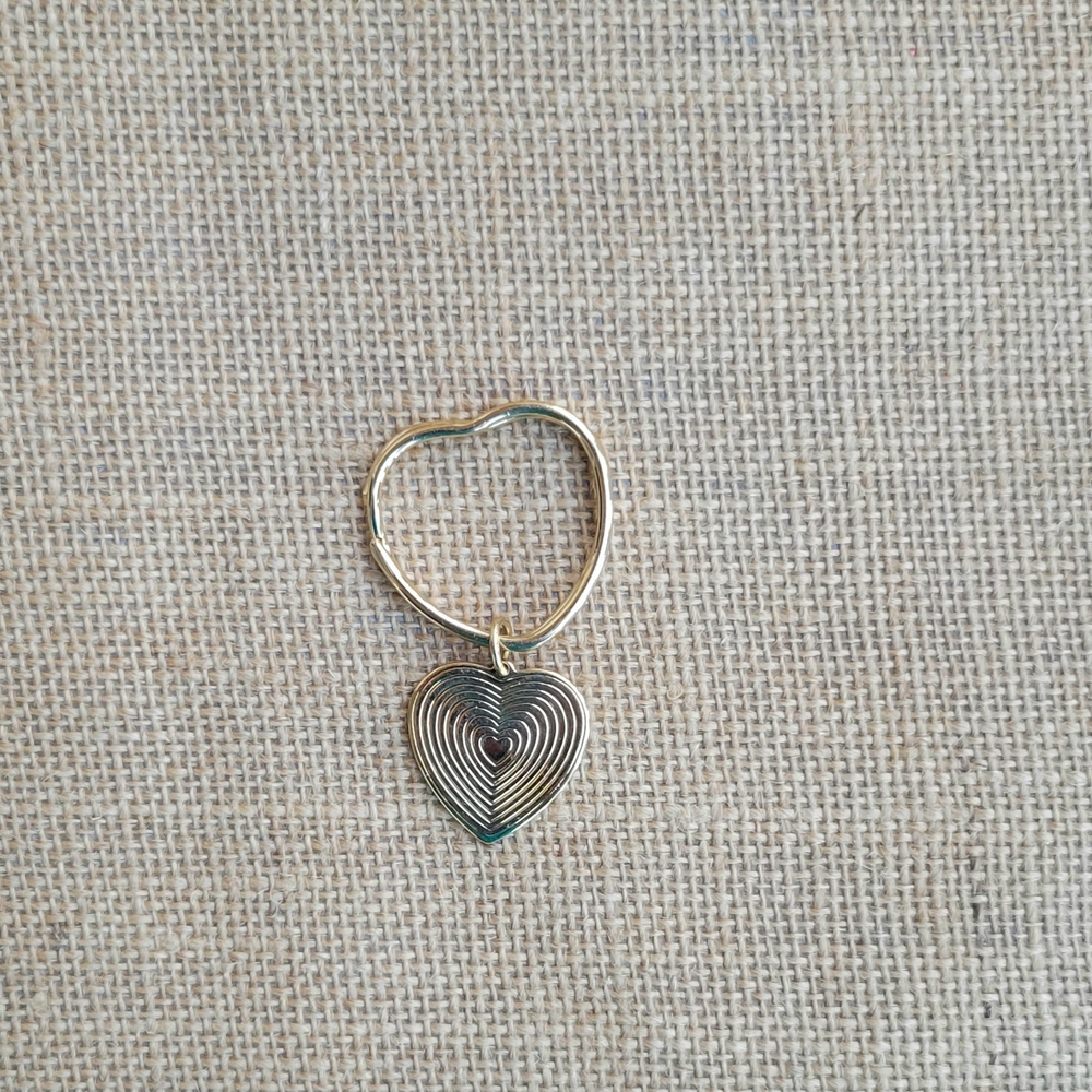 Vintage 1986 Avon Dangling Heart Keychain/Keyring